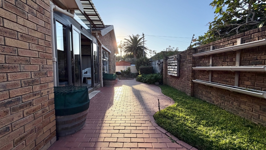 4 Bedroom Property for Sale in The Palms Western Cape